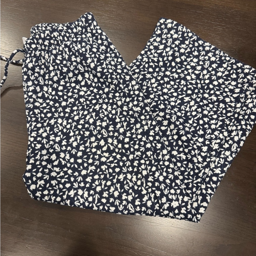 Zara Kids Navy Cream Floral Wide Leg Pants Size 7 / 122 Lightweight